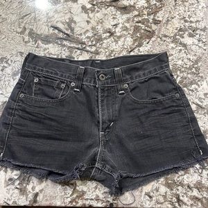 LEVI’s cut off Jean shorts.